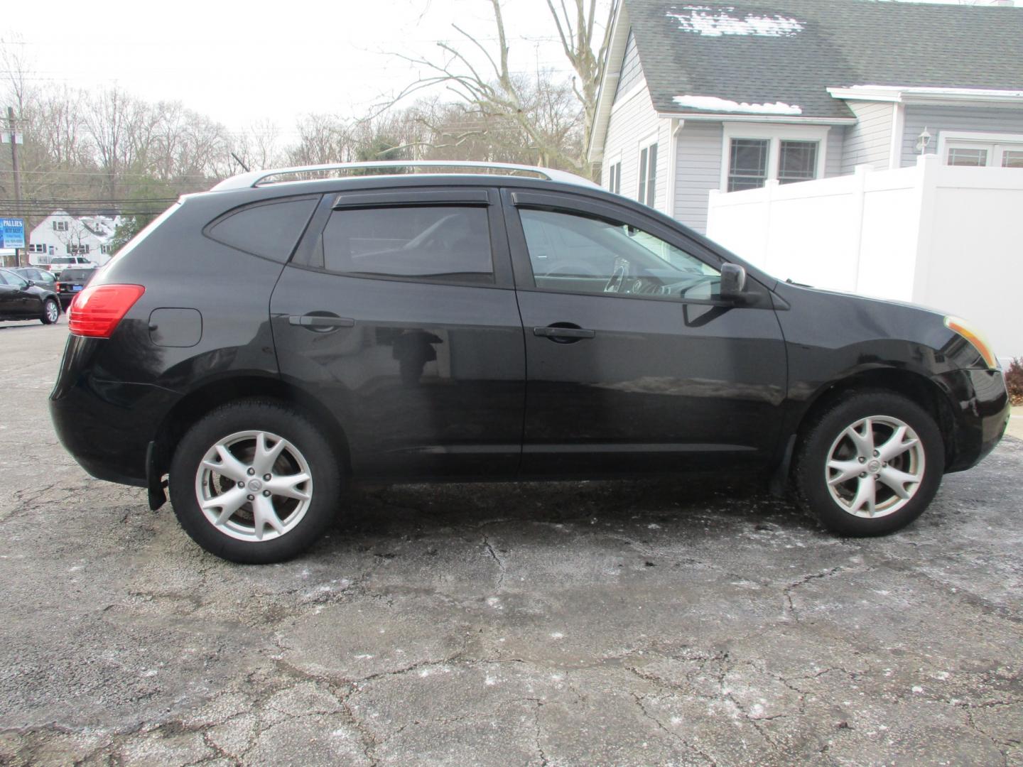 2009 BLACK Nissan Rogue S AWD (JN8AS58V99W) with an 2.5L L4 DOHC 16V engine, CVT transmission, located at 540a Delsea Drive, Sewell, NJ, 08080, (856) 589-6888, 39.752560, -75.111206 - Photo#9